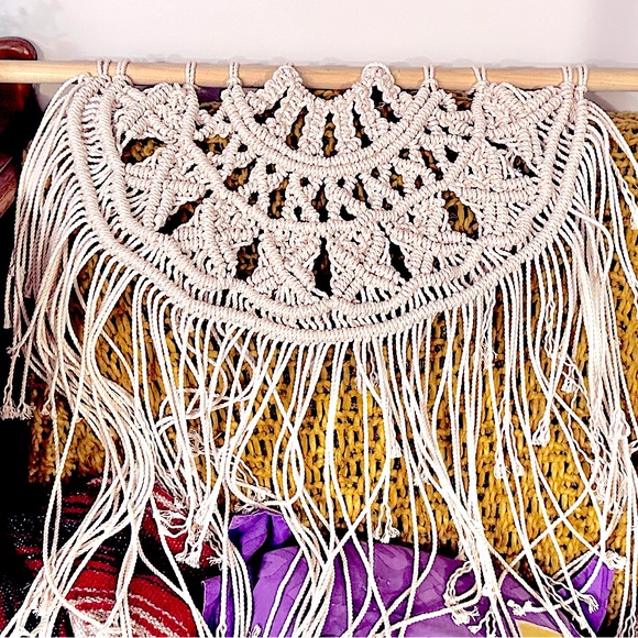 NEW Soul Embellishโs Handwoven Macrame Fiber Art Wall Tapestry~Modern Home Decor - Picture 9 of 16